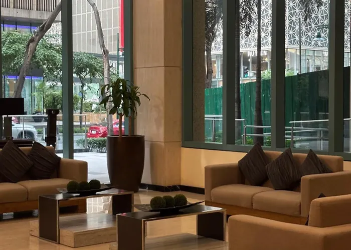 One Uptown Bgc 2-bed 1br Apartment